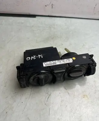 Mercedes-Benz E W210 Climate control unit 9140010371 2108303185
