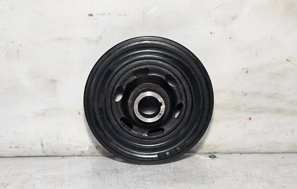 Mercedes-Benz Vito Viano W639 Crankshaft pulley A6110300503
