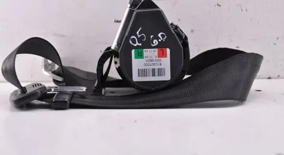 Audi Q5 SQ5 Rear seatbelt 8R0857805C