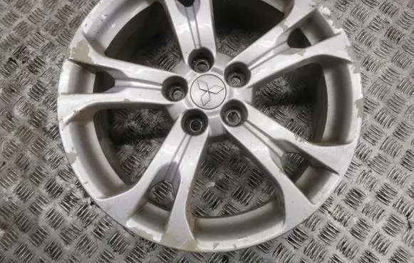 R18 alloy rim