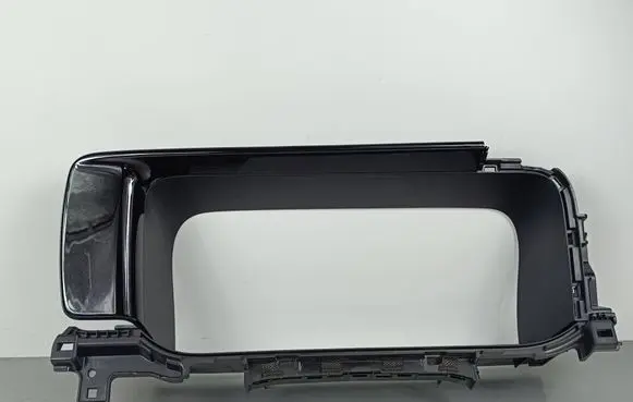 Dashboard trim