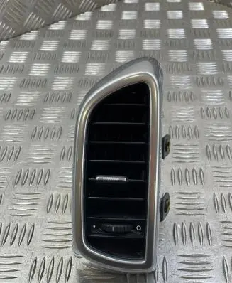 Porsche Cayenne (92A) Dashboard side air vent grill/cover trim 7P5819704A