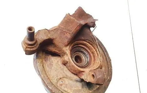 Toyota RAV 4 (XA10) Rear wheel hub