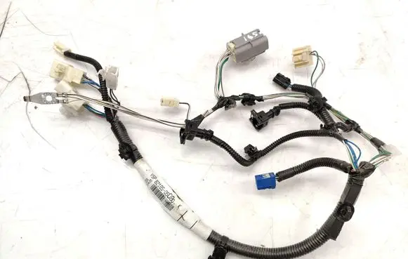 Toyota Avensis T250 Tailgate/trunk wiring harness 8218505080