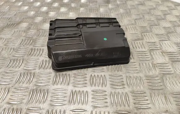 Citroen C4 II Fuse box cover 9672188380