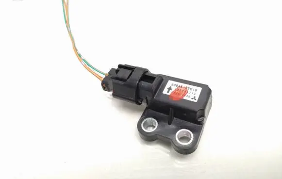 Suzuki Grand Vitara II Airbag deployment crash/impact sensor 3394582C10