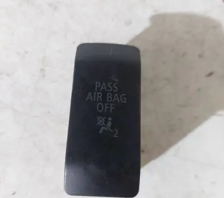 BMW 5 E60 E61 Passenger airbag on/off switch 697778801