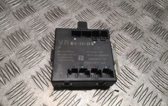 Mercedes-Benz C W204 Door control unit/module 2048207485 A2048207485