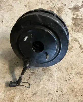 BMW 1 E81 E87 Brake booster 6759450
