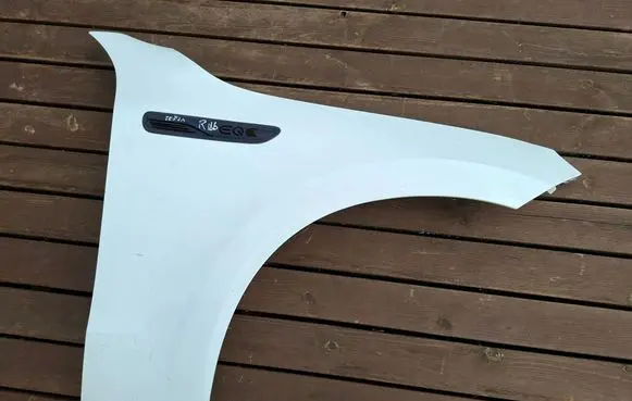 Mercedes-Benz EQC Fender A2938810200