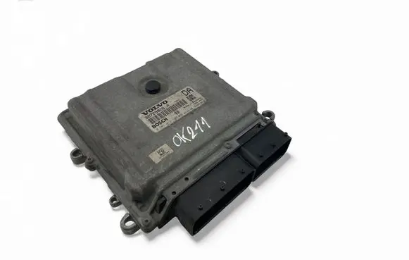 Volvo V70 Engine control unit/module ECU 30729826A 0281012103