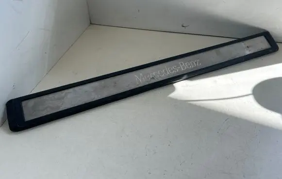 Mercedes-Benz E W211 Front sill trim cover A2116801335