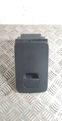 Volvo XC90 Glove box 31366376