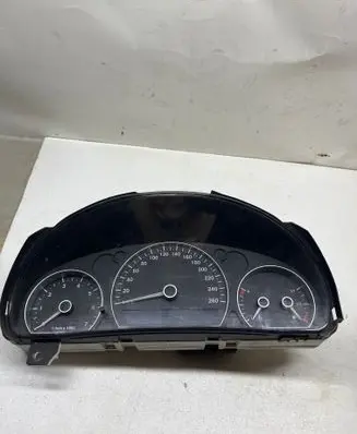 Speedometer (instrument cluster)