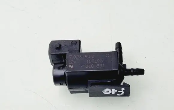 BMW 5 F10 F11 Vacuum valve 70231800 7810831