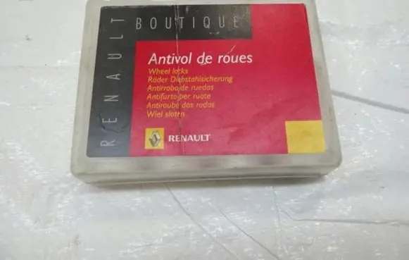 Renault Megane III Anti-theft wheel nuts and lock 