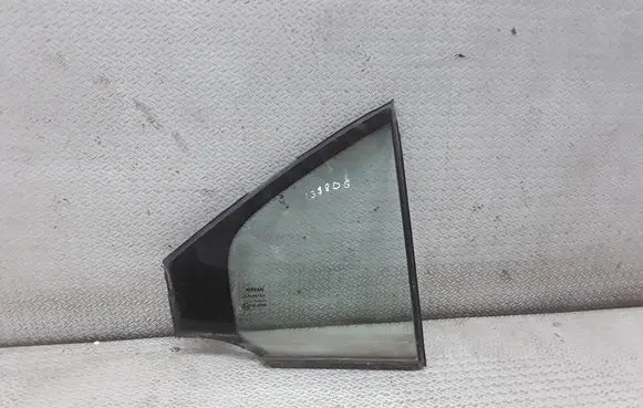 Nissan Primera Rear vent window glass 