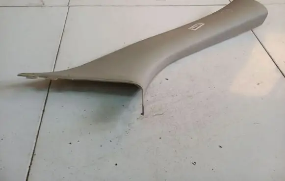 Fiat Freemont (B) pillar trim (top) 100000300