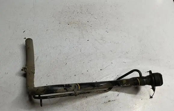Suzuki SX4 S-Cross Fuel tank filler neck pipe AF32W65