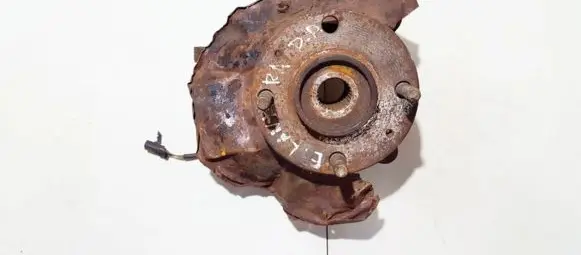 Hyundai Elantra Front wheel hub