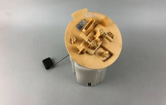 Mercedes-Benz CLS W257 In-tank fuel pump A2054705000