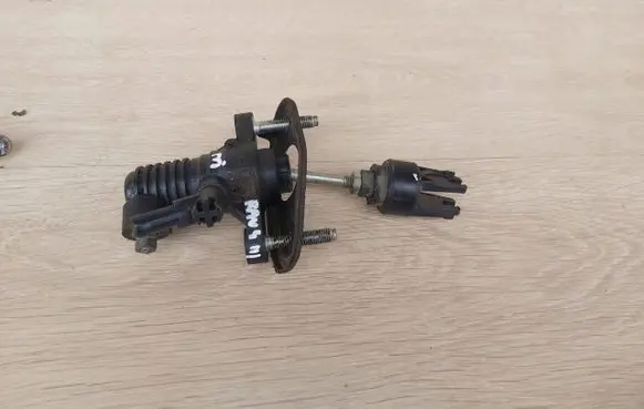 Toyota RAV 4 (XA30) Clutch master cylinder 