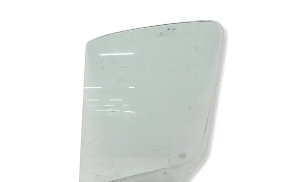 Mercedes-Benz Sprinter W907 W910 Front door window/glass (coupe) 