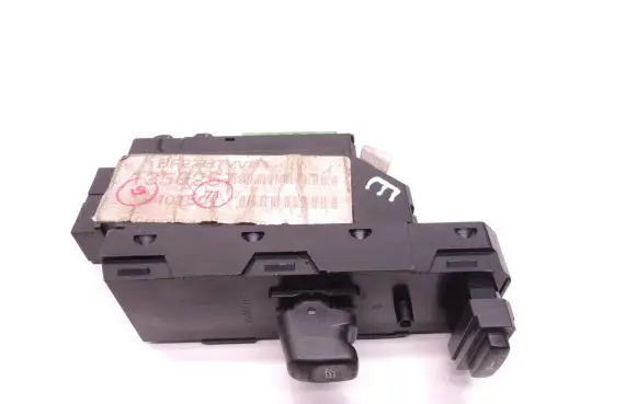 Volvo S60 Electric window control switch 30746075 D72