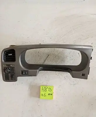 Nissan Primera Panel trim 682405F600