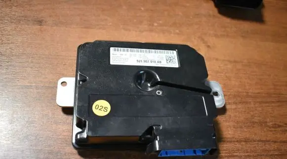 Porsche Taycan 9J1 Other control units/modules 9J1907018AB555525