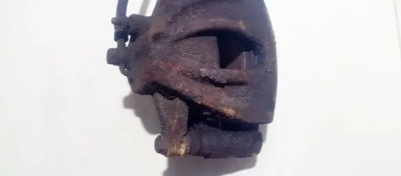 Toyota Corolla Verso AR10 Front brake caliper