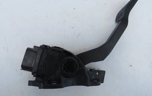 Volvo S60 Accelerator throttle pedal 31329062 30082012 6PV01083416