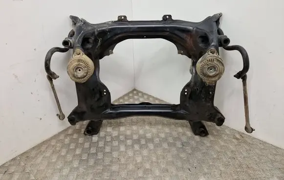 Mercedes-Benz GLK (X204) Front subframe A2046280457 BRX204A 20072012