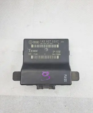 Volkswagen Touran I Gateway control module 1K0907530C 1K0907951