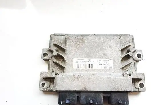 Renault Clio III Engine control unit/module 8200522357