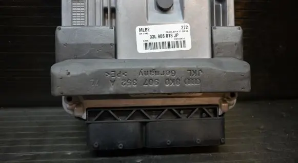 Audi A5 Sportback 8TA Engine control unit/module 03L906018JP