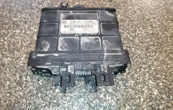 Volkswagen New Beetle Gearbox control unit/module 01M927733HR