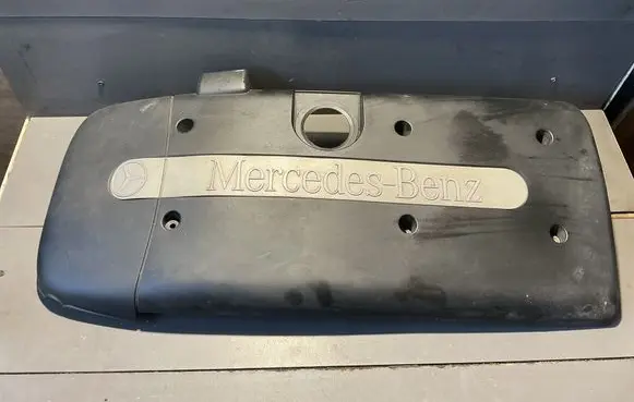 Mercedes-Benz S W220 Engine cover (trim) A6110160363