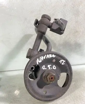 Nissan Navara D40 Power steering pump