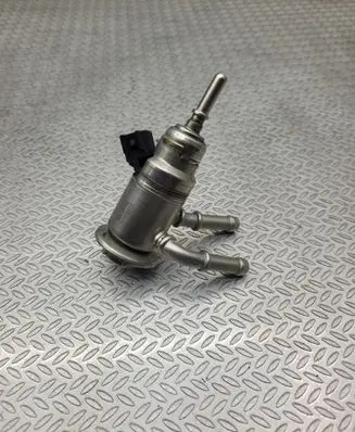 Opel Astra L AdBlue injector 9842811780