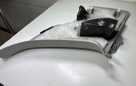 Mercedes-Benz GL X166 (D)pillar trim (top) A1666902125