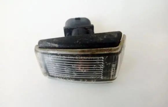 Volvo S40, V40 Front fender indicator light