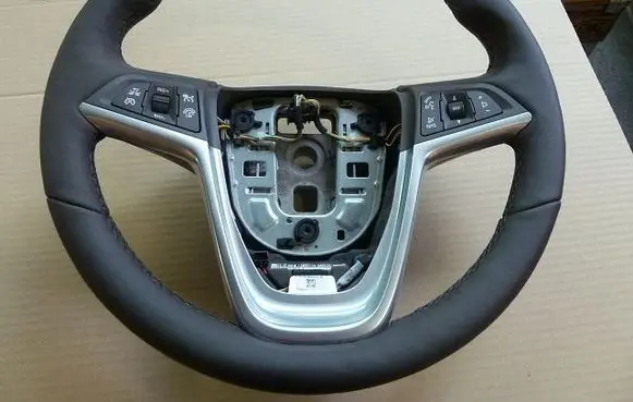 Opel Astra L Steering wheel 13387041
