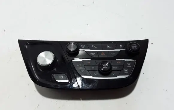 Chrysler Pacifica Air conditioner control unit module 68230249AC