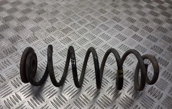 Volkswagen Golf Plus Rear coil spring