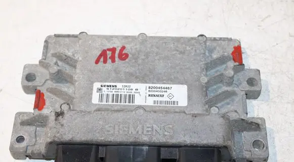 Renault Clio II Engine control unit/module 8200454467 8200400246