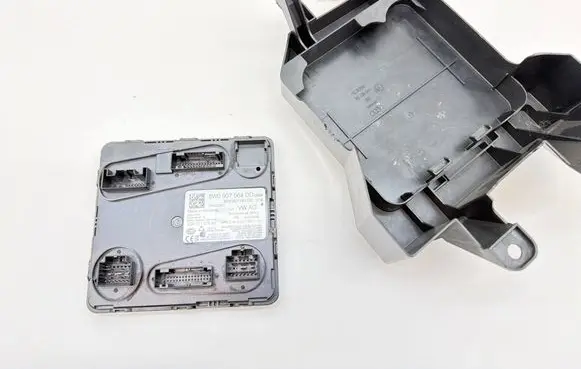 Audi Q7 4M Comfort/convenience module 8W0907064DD 5DK01107934
