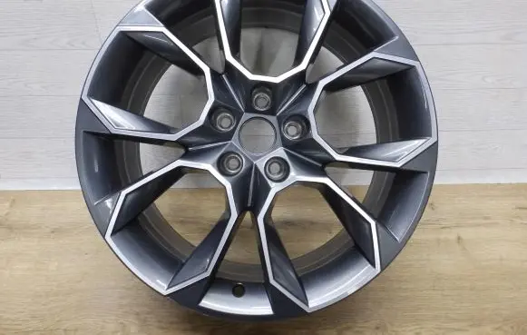 Skoda Octavia Mk3 (5E) R19 alloy rim 