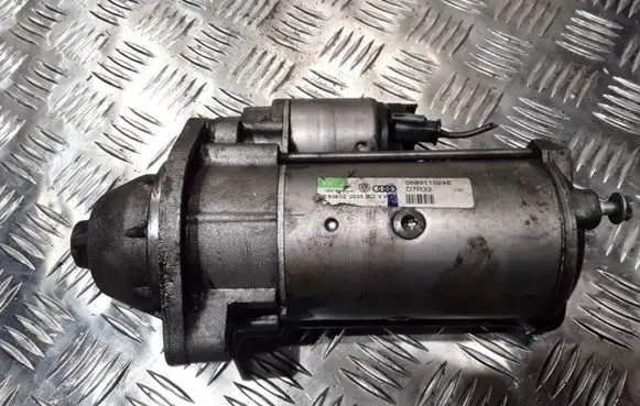 Audi A4 S4 B6 8E 8H Starter motor D7R33 068911024E