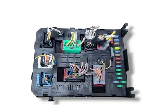 Peugeot 407 Comfort/convenience module 9663510280